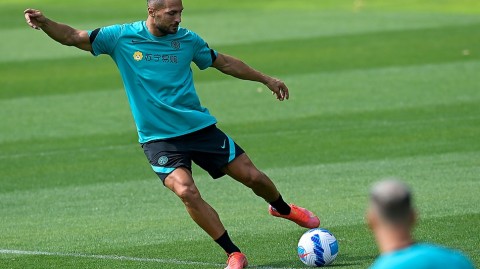 蓝黑军团启航：新帅因扎吉挂帅，国际米兰盛夏备战新赛季意甲