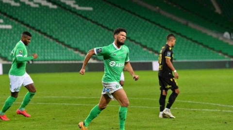 绿茵场上的拉锯战：圣埃蒂安战平南特经典瞬间回顾