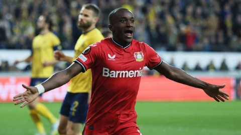 圣吉罗斯主场折戟勒沃库森强势挺进欧联杯四强