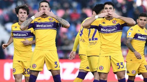 紫百合客场绽放，博洛尼亚二比三惜败佛罗伦萨