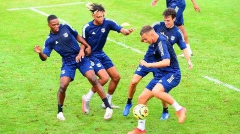 新赛季的序章：镜头下的波尔多，202021法甲备战日纪实