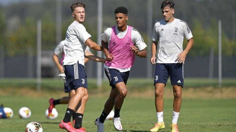 斑马军团未来之星集结号 尤文图斯U19盛夏挥汗备战