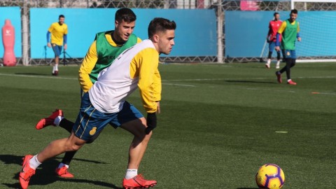 聚焦巴塞罗那！武磊训练场挥汗如雨静候西甲关键战