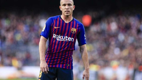 梅西复出梅开二度难救主，巴萨主场3-4爆冷不敌贝蒂斯