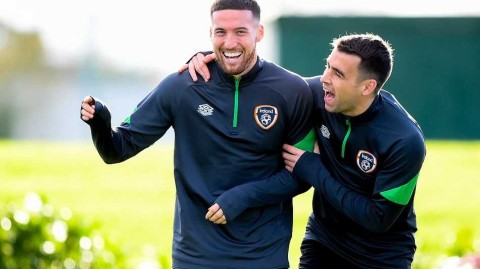 绿茵战士的最后冲刺：爱尔兰国家队备战葡萄牙与卢森堡的关键战役