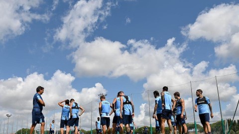 蓝鹰振翅，在罗马的艳阳下：拉齐奥备战季风云再起