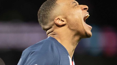 姆巴佩的承诺：帮九十八个巴黎少年点亮心中梦想