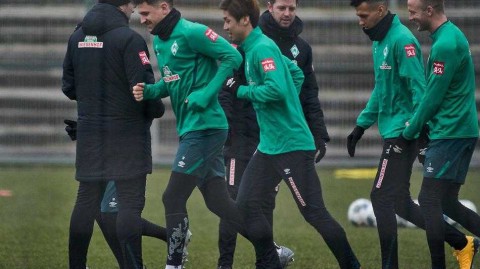 威悉河畔的守护：云达不莱梅2020赛季的荆棘与荣光