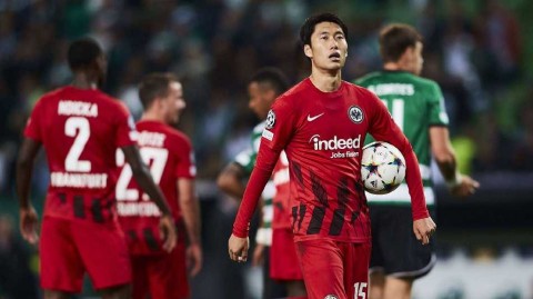 欧冠生死战法兰克福逆转晋级 镰田大地顶住压力点射建功