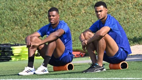 橙衣军团厉兵秣马 决战前夜的静谧与决心