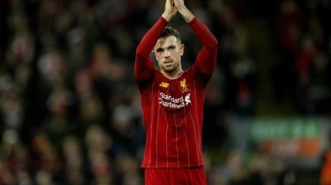 安菲尔德盛宴：张伯伦亨德森联袂闪耀，利物浦四球大胜南安普顿豪取十六连胜