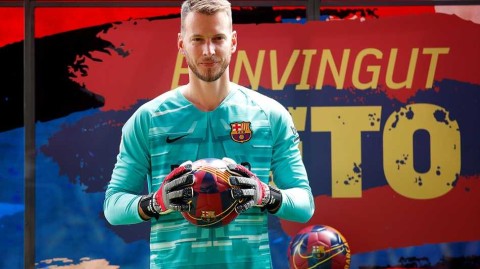 真爱之吻献给红蓝 内托的诺坎普新篇章