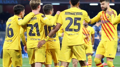 红蓝军团客场奏凯  巴萨四球大胜晋级欧联杯十六强