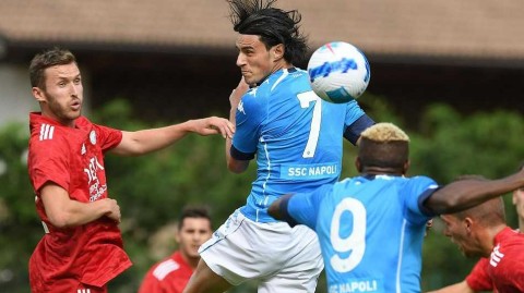 夏日蓝白风暴：那不勒斯热身赛狂飙，新援闪耀友尽赛与强敌对话