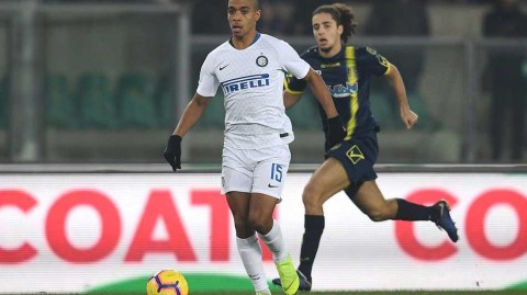 梅阿查蓝黑军团的暗夜繁星：一场属于韧性与遗憾的足球叙事