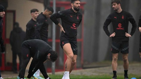 红黑军团厉兵秣马 吉鲁握拳展雄心