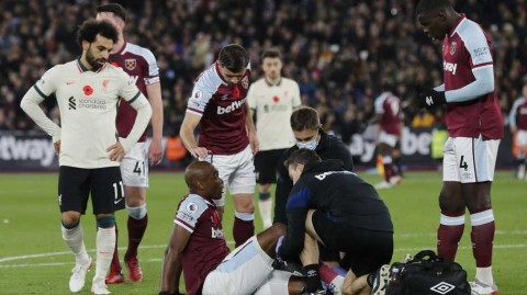 噩耗！铁锤帮后防基石轰然倒下，奥邦纳在对阵利物浦的惨烈一战中十字韧带撕裂，赛季报销