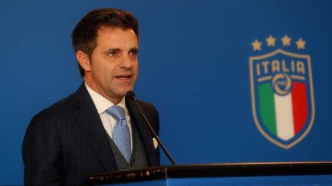 安切洛蒂罗马领衔众帅会审VAR 技术革命下的意甲裁判哲学思辨