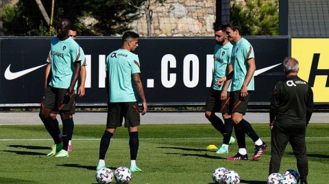 克里斯蒂亚诺·罗纳尔多领衔葡萄牙紧锣密鼓备战欧洲杯死亡之组首轮较量