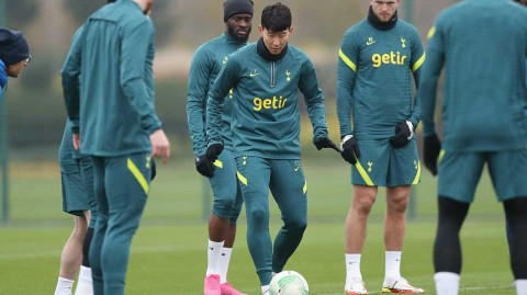 孙兴慜领衔热刺欧协联前最后一练，镜头捕捉的备战细节