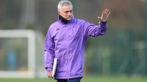 紫色魔力鸟降临热刺，新王凯恩与他的第一堂“赢家”课