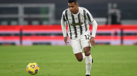 尤文铁卫遭遇病毒突袭，桑德罗新冠检测呈阳性瞬间