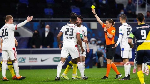 法国杯悲喜夜：里昂崩盘吞蛋出局，摩纳哥七分钟闪击挺进四强