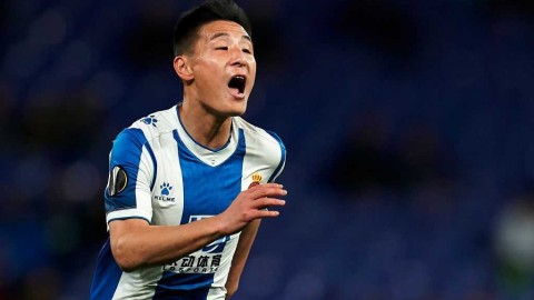 欧联杯悲喜夜：卡莱里戴帽难救主，武磊替补登场难觅良机