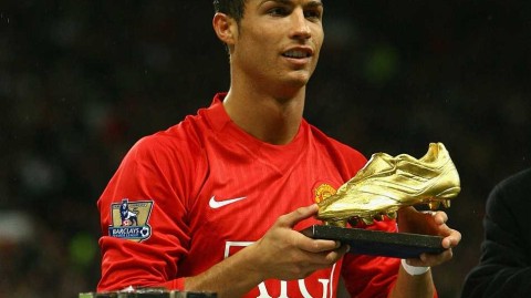 梦剧场的青涩与巅峰：回望C罗红魔岁月的光影瞬间