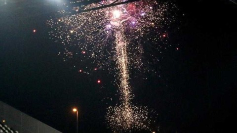 烟花照亮德国杯之夜，埃森虽败犹荣静待基尔高士丁破浪前行