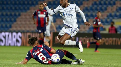 意甲闪电战与生日礼赞克罗托内尊严之战完胜维罗纳