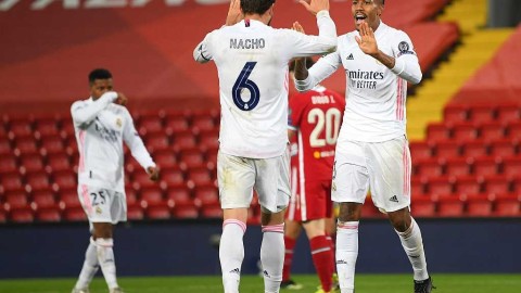 欧冠巅峰战回顾：利物浦狂攻无果，皇马沉稳晋级四强