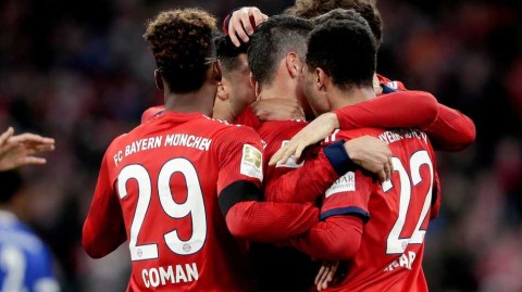 安联球场的百球之夜：莱万多夫斯基的独舞与拜仁的胜利号角