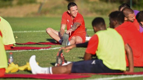 法国尼姆俱乐部疫后重启 绿茵场上再现热血身影