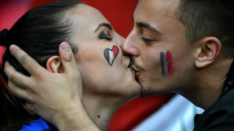 点杀斗牛士，蓝衣军团激情夜闯温布利