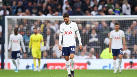 英超激战：热刺主场痛失好局遭纽卡逆转，凯恩破门难阻连败