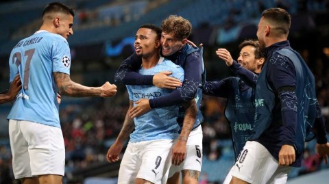 欧冠经典战忆：曼城铁血双杀皇马，热苏斯闪耀伊蒂哈德