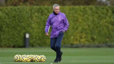 狂人归来！穆里尼奥驾临热刺，首训激活哈里·凯恩争冠雄心