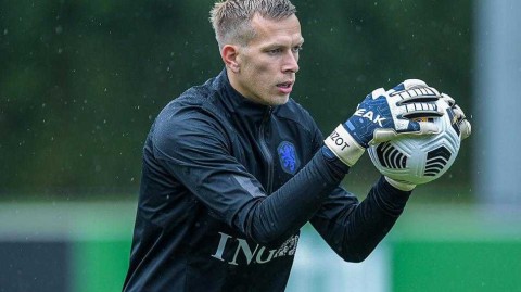 橙色军团：泽斯特雨中的誓言，欧国联复兴之路从这里启程