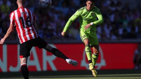 红魔惨遭蜂群蜇伤 曼联客战布伦特福德溃败纪实