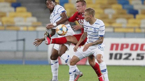 基辅之夜：基辅迪纳摩力克阿尔克马尔，昂首挺进欧冠附加赛