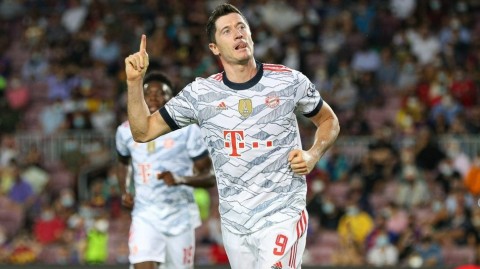 莱万一个人的进球盛宴，力压五大联赛多支劲旅