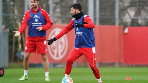 美因茨训练备战德甲第十八轮