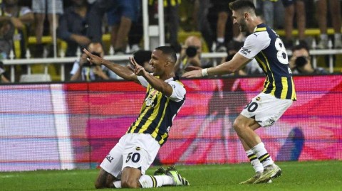 土超劲旅主场力克斯洛文尼亚冠军 欧协联资格赛占先机