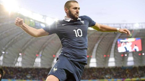 六年等待，王者归来：本泽马重返法国队的燃情瞬间