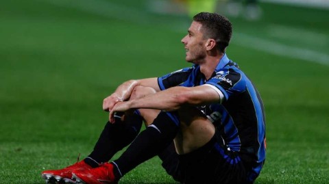 国米迎新翼戈森斯披蓝黑征衣