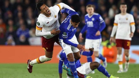 欧协联半决赛首回合激战蓝狐主场战平红狼