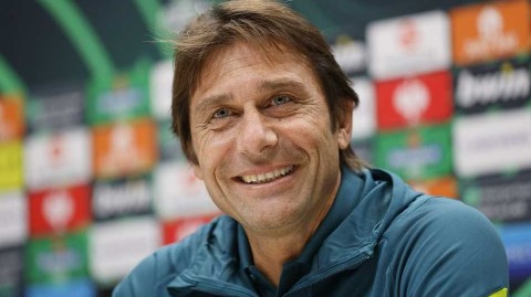 孔蒂的微笑与热刺的迷局：欧协联赛前发布会背后的故事