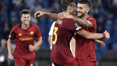 罗马奥林匹克球场的红蓝风暴：佩莱格里尼双响引领五球大逆转