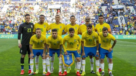 帕奎塔处子球难救主，巴西队巨龙球场意外被巴拿马逼平